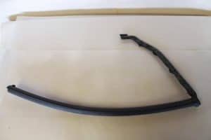 17792043 – 7L0839761D – Rear door seal 4-door, left