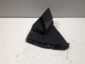 18540614 – 10E853949C9B9 – Bumper grille