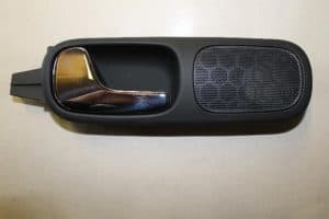 17786102 – 8L08370191EJ – Portiergreep 4Deurs links-voor