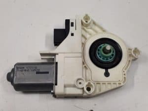 23918981 – 4F0959801D – Door window motor