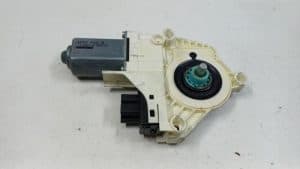 23968747 – 4F0959802F – Door window motor
