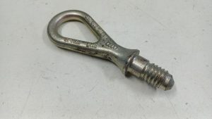 23973287 – 8E0805616D – Abschleppöse vorne