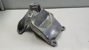 23836152 – 8W0199308L – Motorsteun