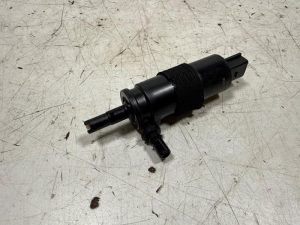 23894073 – 8W0955647 – Ruitensproeierpomp voor