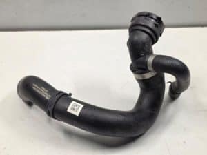 23956837 – 8W0122055Q – Kühlerschlauch