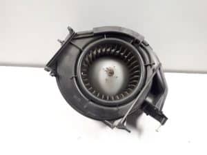 23920858 – 4F0820020A – Heating and ventilation fan motor