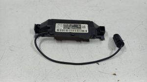 23917743 – 4F0951177 – Alarm sensor