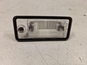 24023137 – 8E0807430B – Kennzeichenbeleuchtung