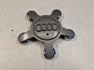 24182669 – 4F0601165N – Wheel cover (spare)