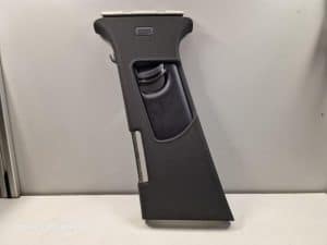 24000900 – 4F0867243A1MB – Stijl midden-links