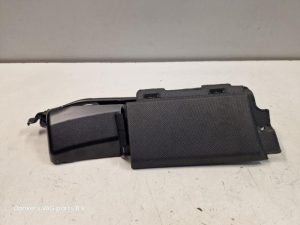 24145303 – 8W6867296V48 – C-stijl afdekkap rechts