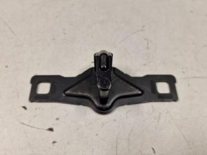 24084058 – 8W5827507 – Schloßfänger Heckklappe