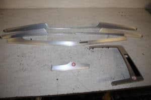 17812235 – 80A8671NK – Innenseite Zierleisten Set