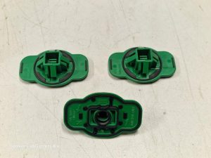 24382163 – 8W7853909, 8W6898909 – Zijskirt rechts