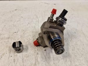 24379454 – 04E127026AT – Brandstofpomp Mechanisch