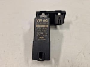 24277777 – 03G907282A – Voorgloei Relais