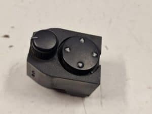 24338267 – 8D0959565A01C – Spiegel Schakelaar