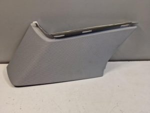 24426753 – 4KE8672453FW – Stijlbekleding links-achter