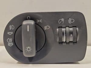 24277730 – 8P1941531C5PR, 8P0919094 – Light switch