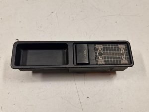 24337763 – 44391916701C – Schalter