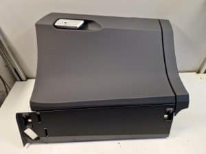 24426756 – 4KL8570356PS – Handschuhfach