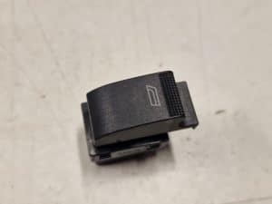 24340129 – 8L095985501C – Elektrisch Raam Schakelaar