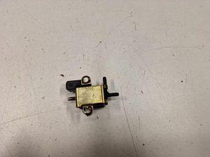 24393039 – 026906283H – Vacuum ventiel