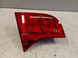 24379463 – Achterlicht links