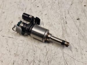 24379444 – 04E906036T – Injector (benzine injectie)
