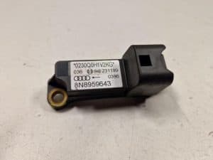 24395837 – 8N8959643 – Airbag Sensor
