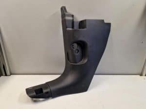 24426750 – 4KL8672714PK – Säule links vorne