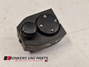 24067114 – 8D095956501C – Spiegel Schakelaar