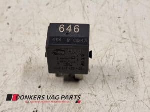 24570460 – 4H0951253C – Relais