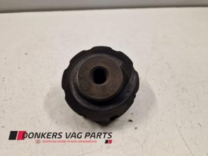 24610573 – 8K0512149C – Veerschotel rechts-achter