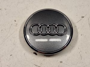 24437208 – 8W0601170JG3 – Naafkapje