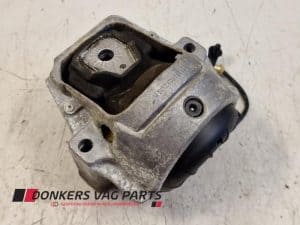 24538223 – 8R0199381B – Engine mount