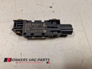 24065105 – 8E0959643B – Airbag Sensor