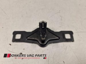 24084058 – 8W5827507 – Slotvanger Achterklep