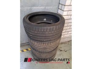 24776246 – Tyre
