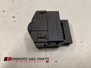24667021 – 4B0919094B98 – Schakelaar Koplamp Ihv