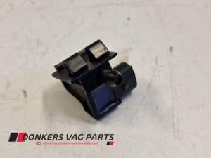 24625758 – 8D0955988A – Front windscreen washer jet