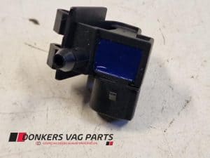 24625804 – 8D0955987A – Front windscreen washer jet