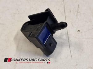 24625754 – 8D0955988A – Front windscreen washer jet