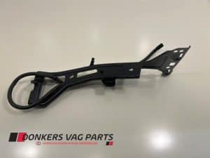 24714744 – 8W0821135C, 8W0821135B, 8W0821131B – Schermdrager links-voor