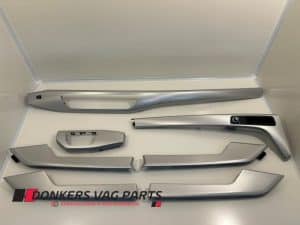 24805021 – 8W1919616, 8W1853190, 8W1853189, 8W1863969, 8W1863969UR3, 8W1853189UR3, 8W0867419, 8W0867419UR3, 8W0867420, 8W0867420UR3, 8W0867410, 8W0867410UR3, 8W0867409, 8W0867409UR3, 8W1853190UR3 – Interieurlijsten Set