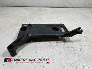 24900111 – 3G0907509A – Support (miscellaneous)