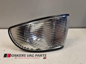 24977722 – 8D0953049A – Richtingaanwijzer links