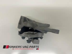 24860841 – 8W0399156, 8W0399118B – Versnellingsbak Steun