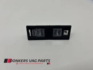 25187023 – 8W6943021, 8W6943021A, 8W6943021B – Registration plate light