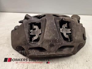 25303490 – 8W0615105EF, 8W0615107AG – Remklauw (Tang) links-voor